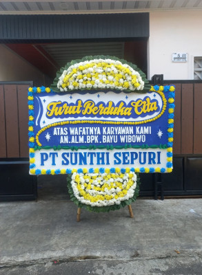 Papan Bunga Duka di Tanjung Agung